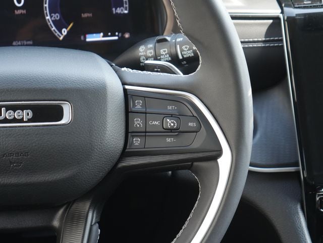 2023 Jeep Grand Cherokee Laredo