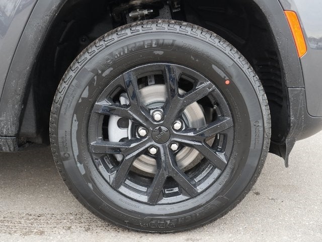 2026 Jeep Grand Cherokee Laredo Altitude