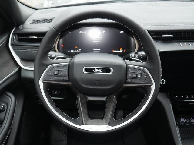 2026 Jeep Grand Cherokee Laredo Altitude