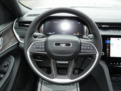 2026 Jeep Grand Cherokee Laredo Altitude