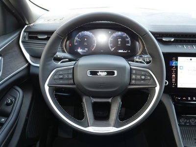 2026 Jeep Grand Cherokee Laredo Altitude