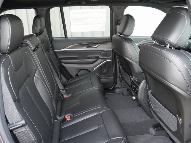 2026 Jeep Grand Cherokee Limited Altitude