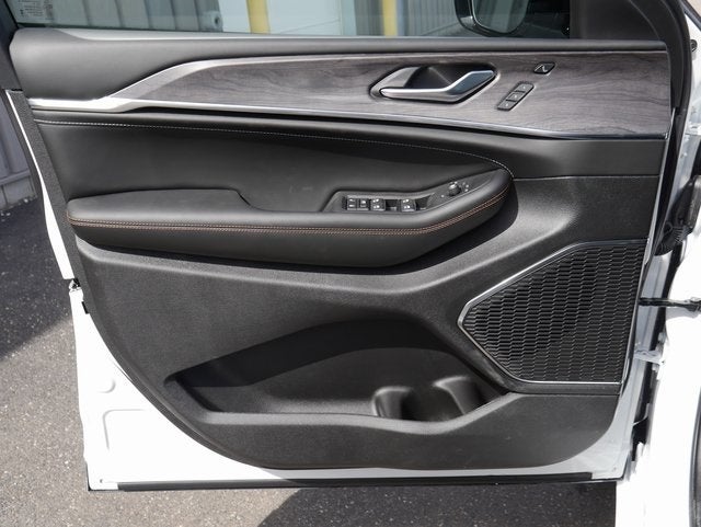 2025 Jeep Grand Cherokee Overland