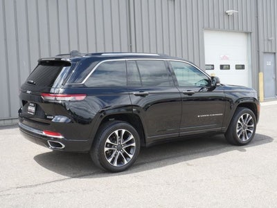 2022 Jeep Grand Cherokee Overland
