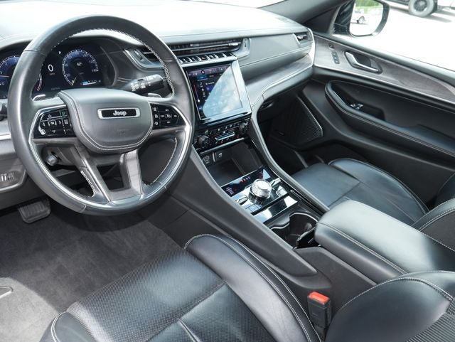 2022 Jeep Grand Cherokee Overland