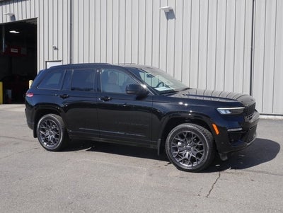 2025 Jeep Grand Cherokee Summit