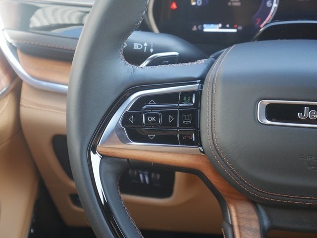 2025 Jeep Grand Cherokee Summit