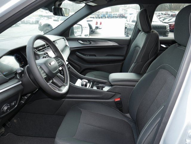 2026 Jeep Grand Cherokee L Laredo