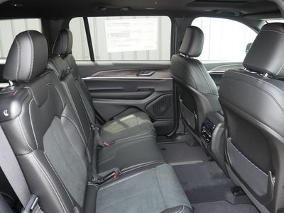 2026 Jeep Grand Cherokee Altitude