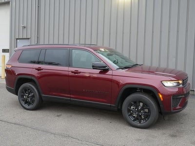 2026 Jeep Grand Cherokee Laredo