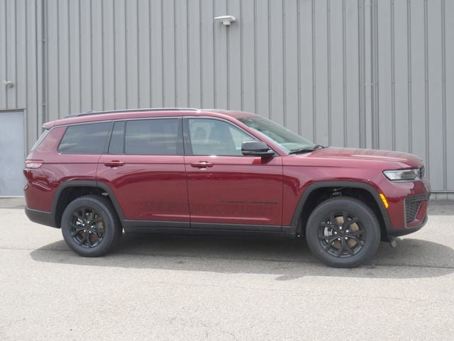 2026 Jeep Grand Cherokee Altitude