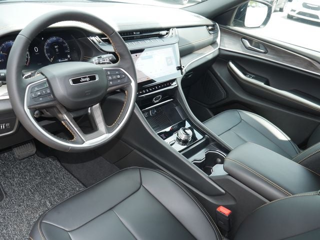 2026 Jeep Grand Cherokee 85th Anniversary Edition