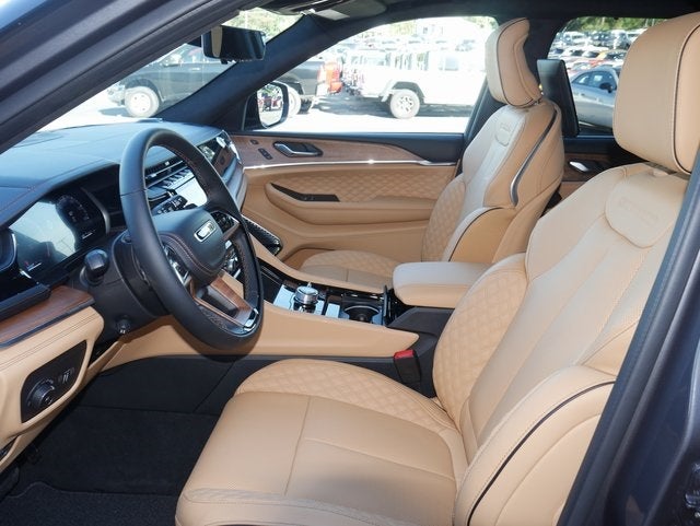 2025 Jeep Grand Cherokee L Summit