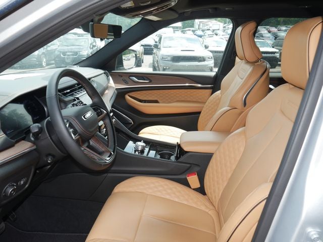 2025 Jeep Grand Cherokee L Summit