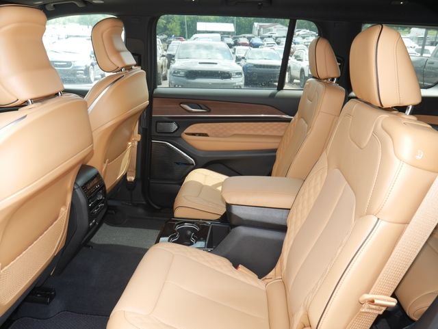 2025 Jeep Grand Cherokee L Summit
