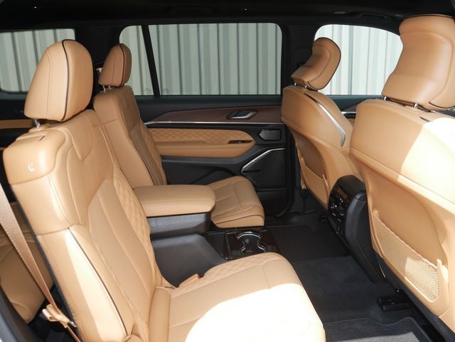 2025 Jeep Grand Cherokee L Summit