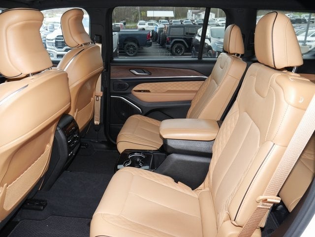 2024 Jeep Grand Cherokee L Summit