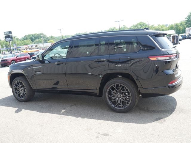 2026 Jeep Grand Cherokee Summit