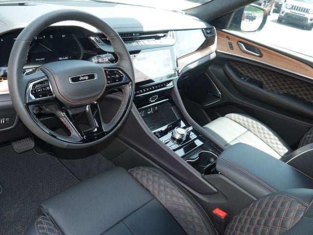 2026 Jeep Grand Cherokee Summit