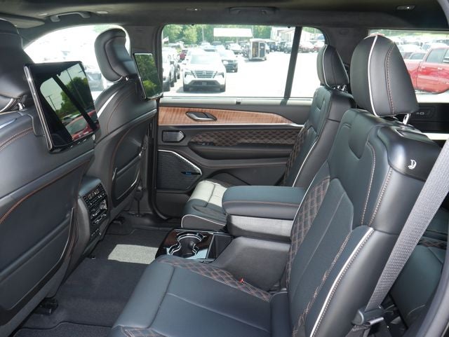 2026 Jeep Grand Cherokee Summit