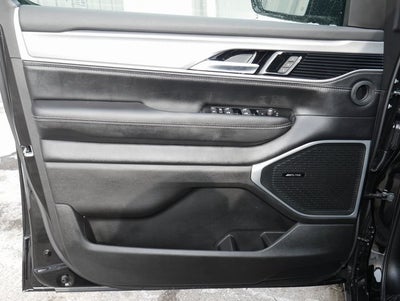 2026 Jeep Grand Wagoneer L 4x4