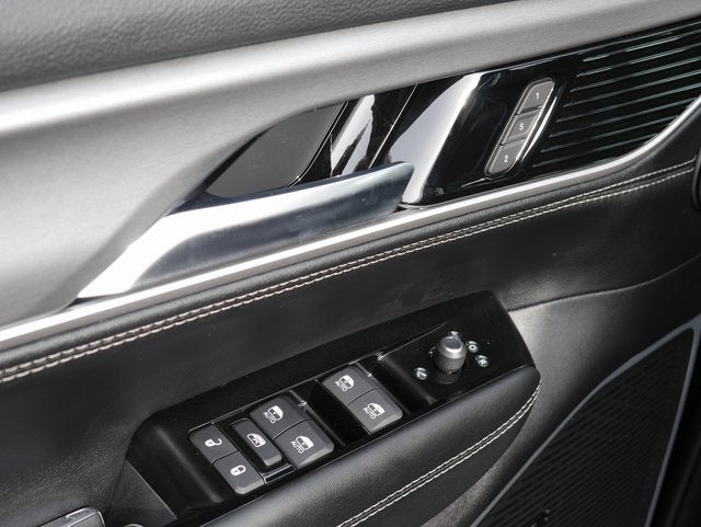 2026 Jeep Grand Wagoneer L 4x4