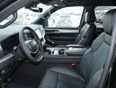 2026 Jeep Grand Wagoneer L 4x4