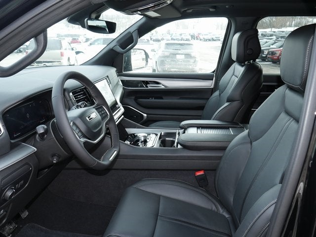 2026 Jeep Grand Wagoneer L 4x4