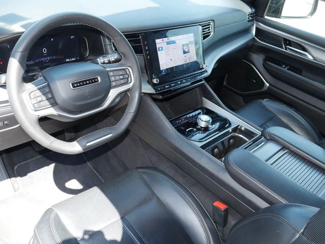 2025 Jeep Wagoneer Base
