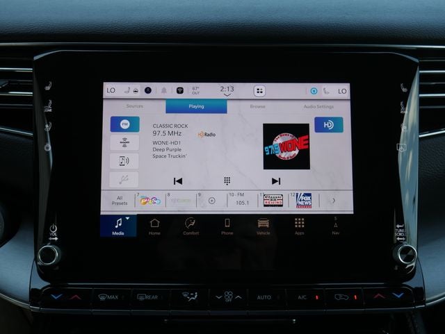 2025 Jeep Wagoneer Base