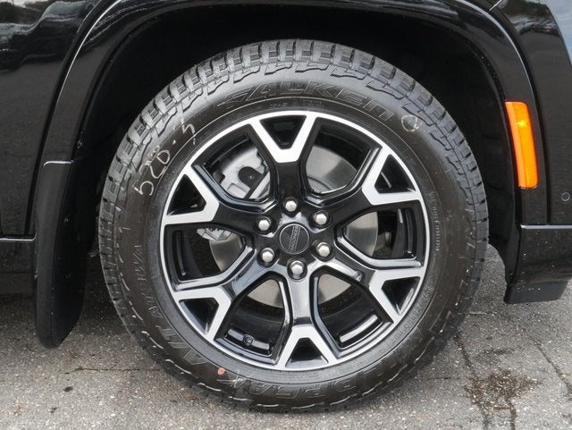 2025 Jeep Wagoneer Series II Overland