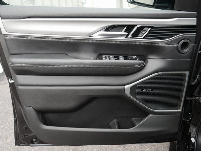 2025 Jeep Wagoneer Series II Overland