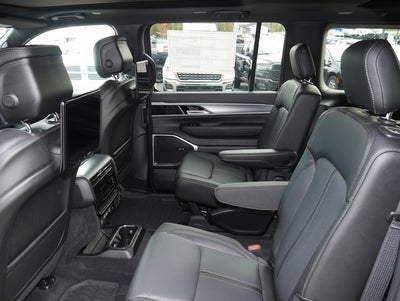 2025 Jeep Wagoneer Series II Overland