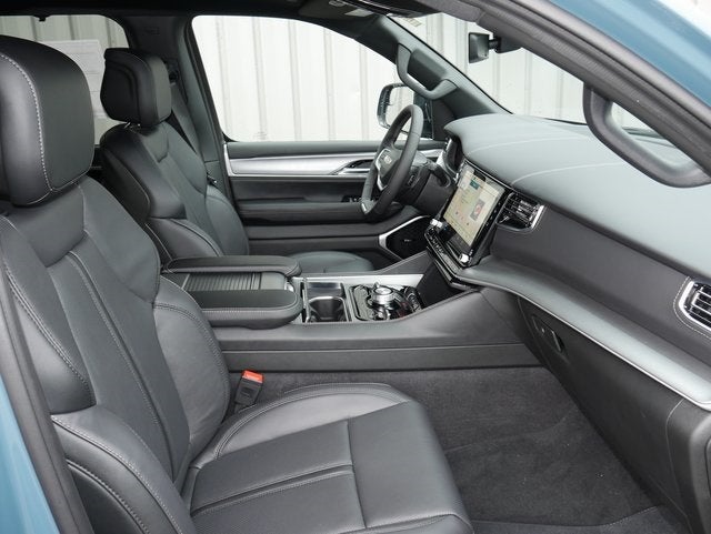 2026 Jeep Grand Wagoneer Limited Reserve