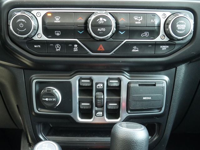 2022 Jeep Gladiator Sport