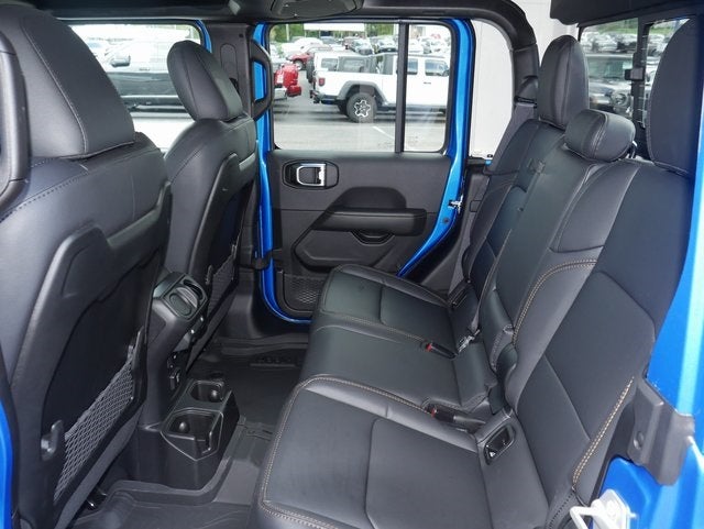 2025 Jeep Gladiator High Tide