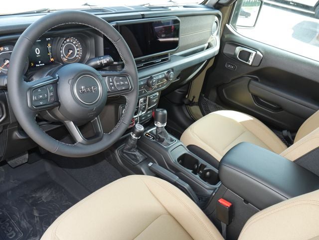 2026 Jeep Gladiator Convoy