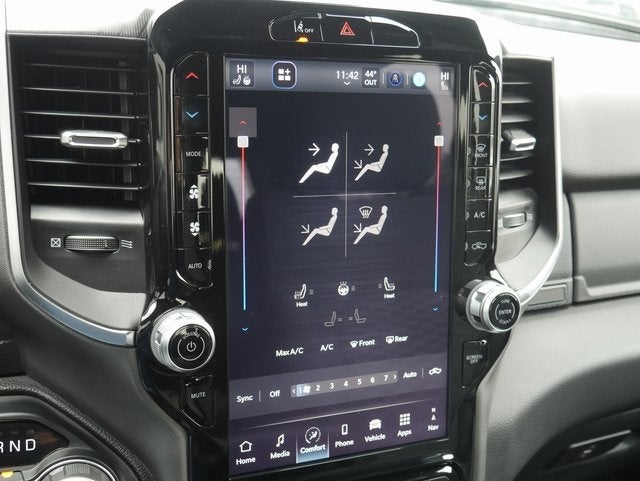 2025 RAM 1500 Big Horn/Lone Star Night Edition