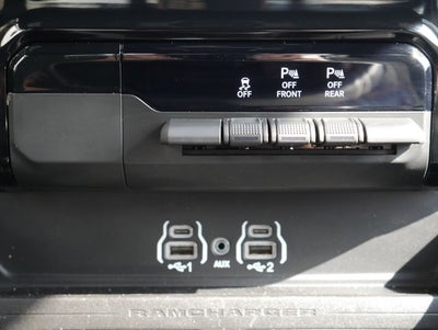 2025 RAM 1500 Big Horn/Lone Star Night Edition
