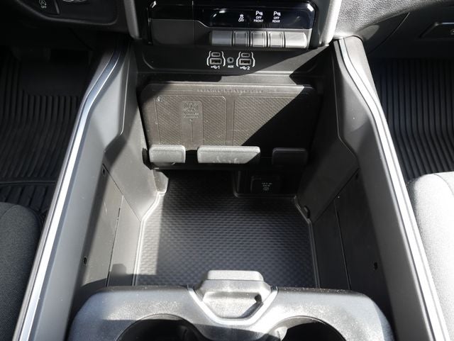 2025 RAM 1500 Big Horn/Lone Star Night Edition