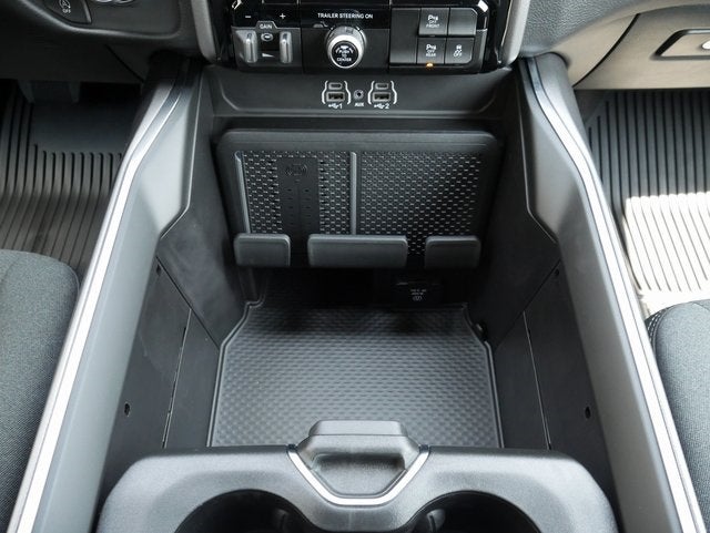 2026 RAM 1500 Big Horn/Lone Star Night Edition