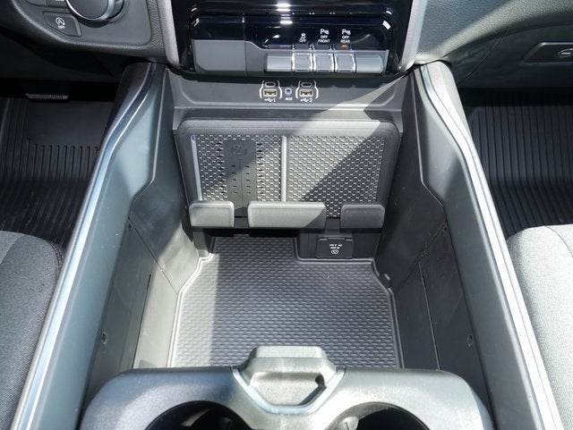 2026 RAM 1500 Big Horn/Lone Star Night Edition