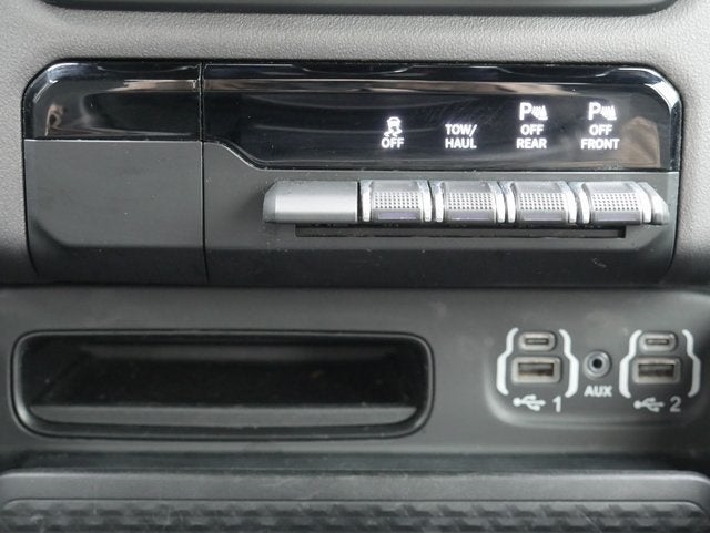 2022 RAM 1500 Big Horn/Lone Star Night Edition