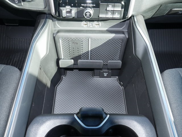 2026 RAM 1500 Big Horn/Lone Star Night Edition