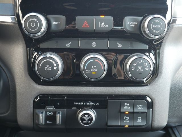 2026 RAM Ram 1500 Big Horn/Lone Star Night Edition