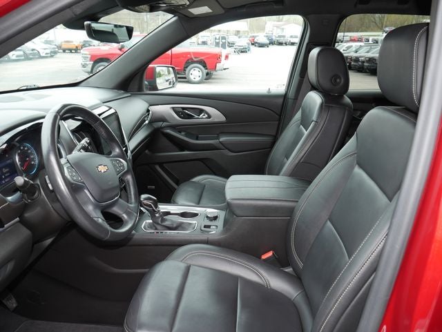 2022 Chevrolet Traverse LT Leather