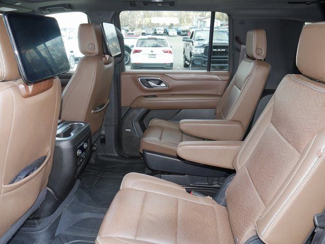 2023 Chevrolet Suburban High Country