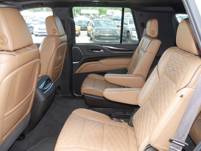 2023 Cadillac Escalade Sport