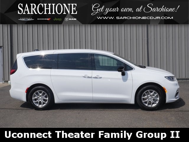 2026 Chrysler Pacifica Select