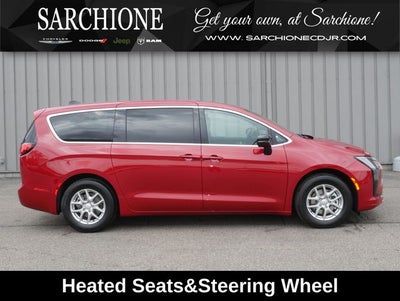 2027 Chrysler Pacifica Select